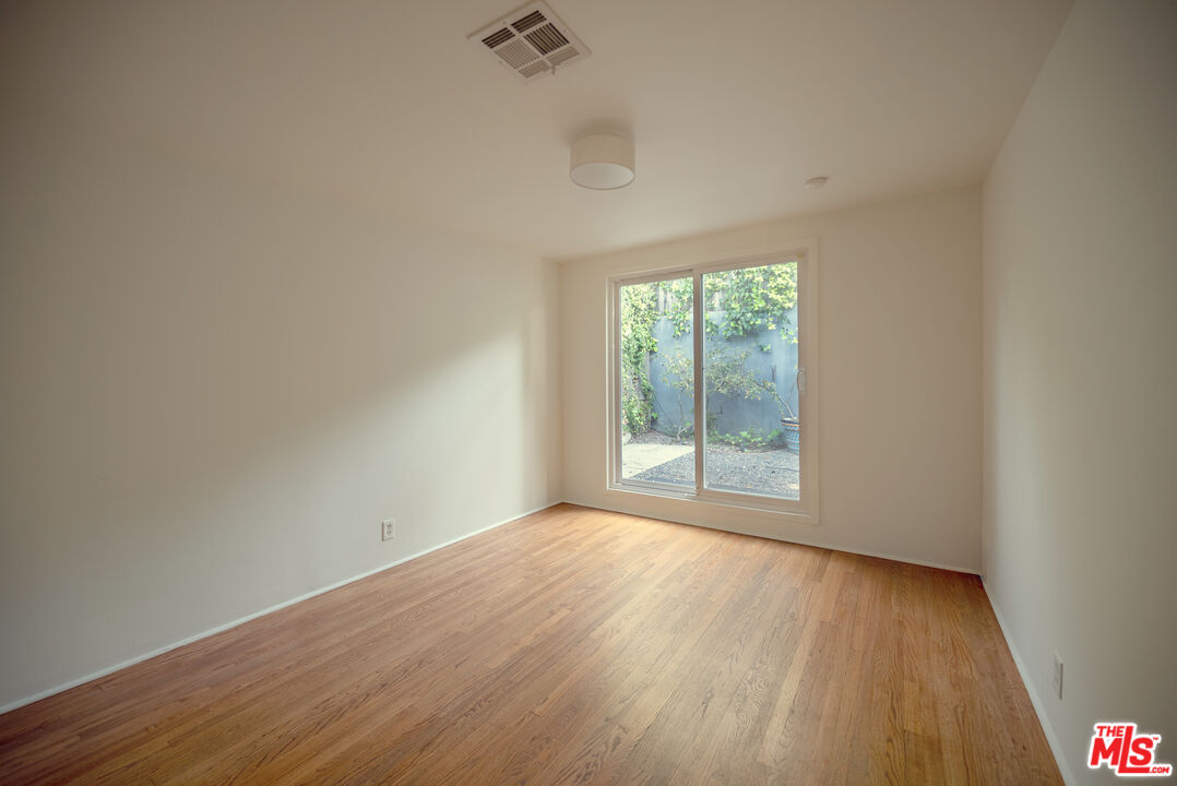 4141 Verdugo View Dr