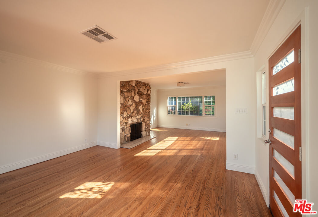 4141 Verdugo View Dr