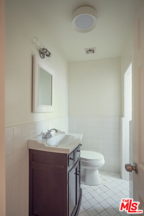 4141 Verdugo View Dr