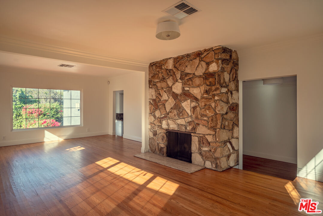 4141 Verdugo View Dr