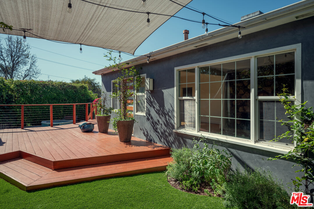 4141 Verdugo View Dr