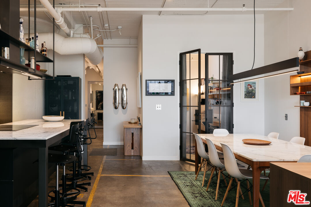 1855 Industrial St Unit: 307