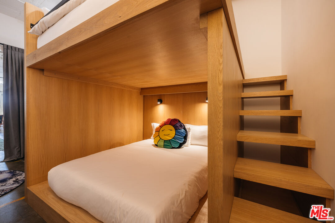 1855 Industrial St Unit: 307