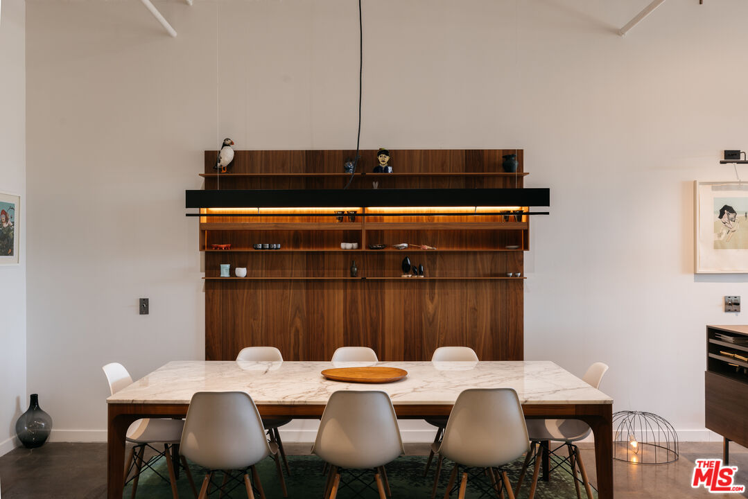 1855 Industrial St Unit: 307