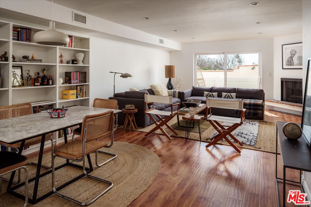 527 E Cypress Ave Unit: C