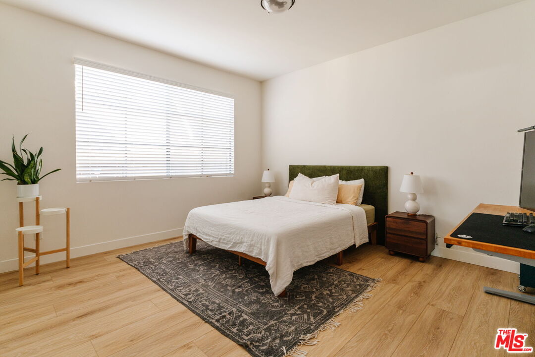 10336 Almayo Ave Unit: 203