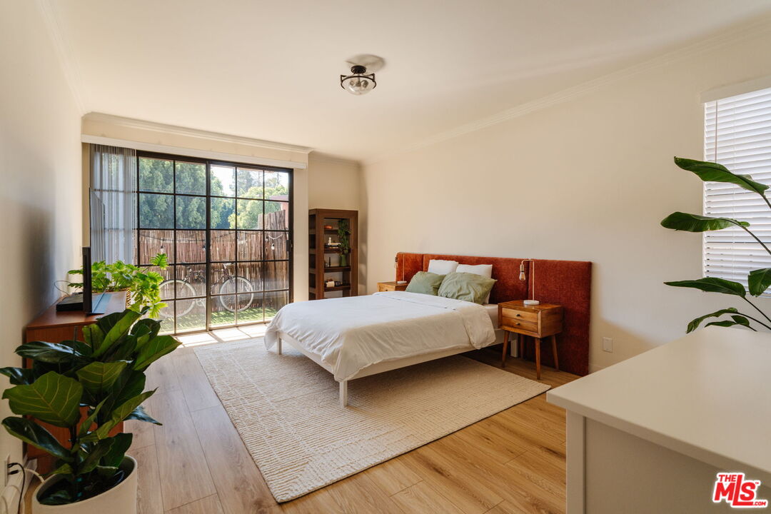 10336 Almayo Ave Unit: 203