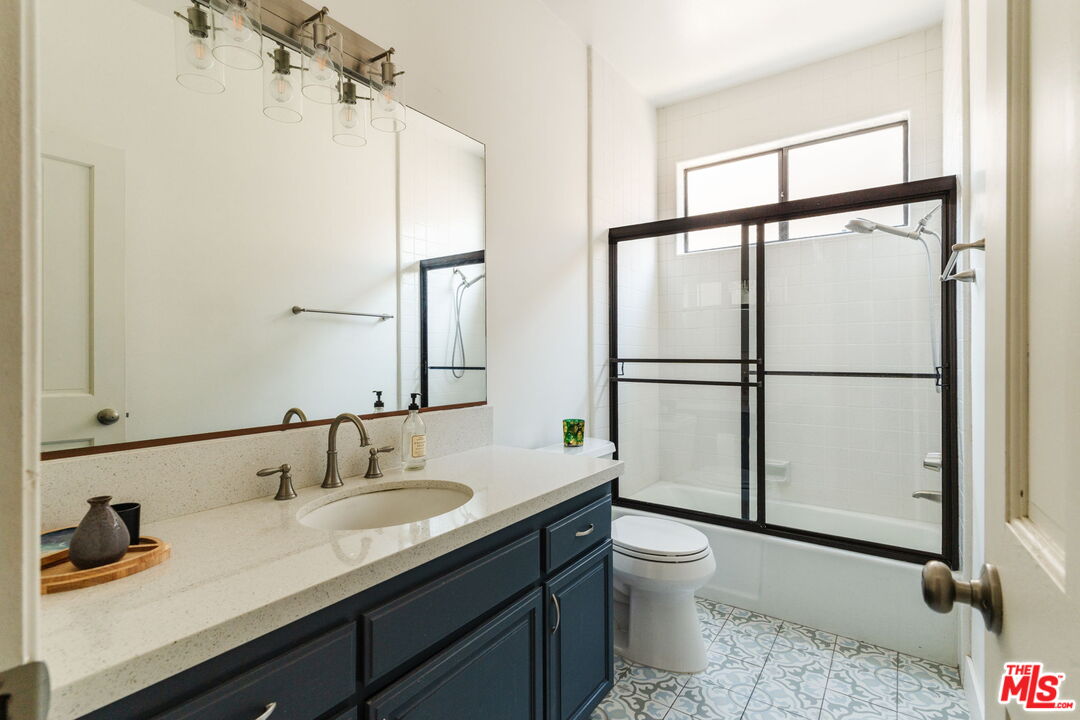 10336 Almayo Ave Unit: 203