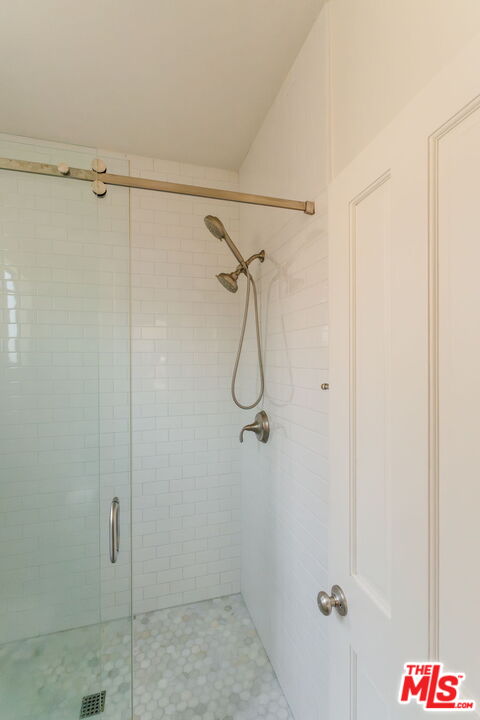 10336 Almayo Ave Unit: 203