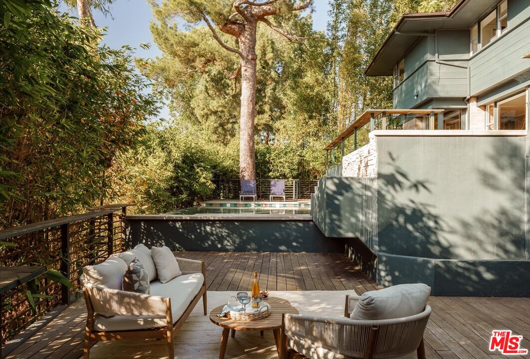 3966 San Rafael Ave
