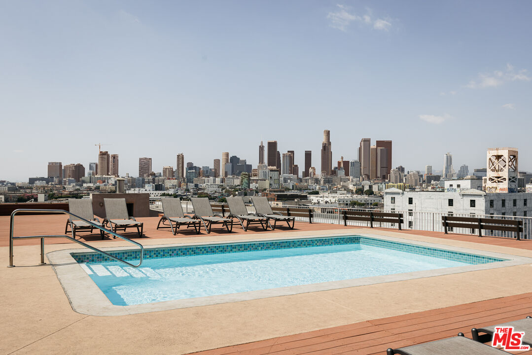1855 Industrial St Unit: 307