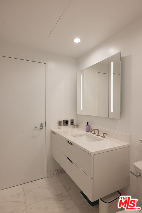 1855 Industrial St Unit: 307