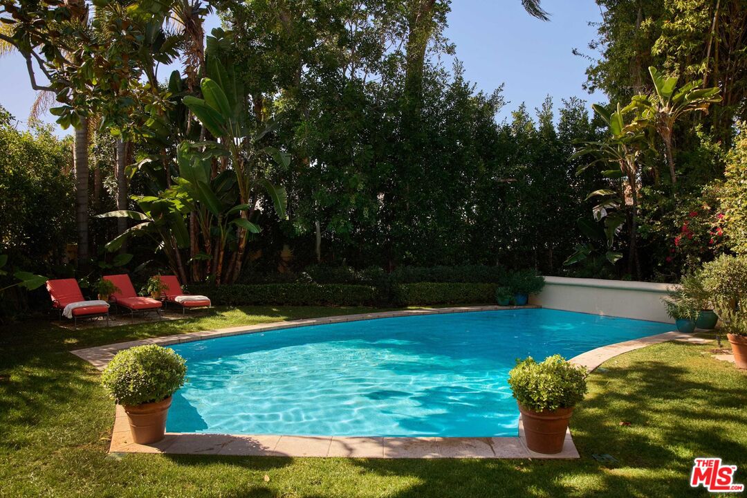 621 S Mccadden Pl