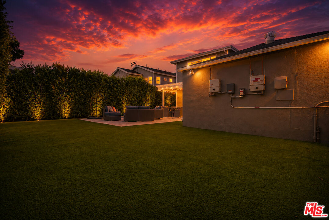 4309 Kraft Ave