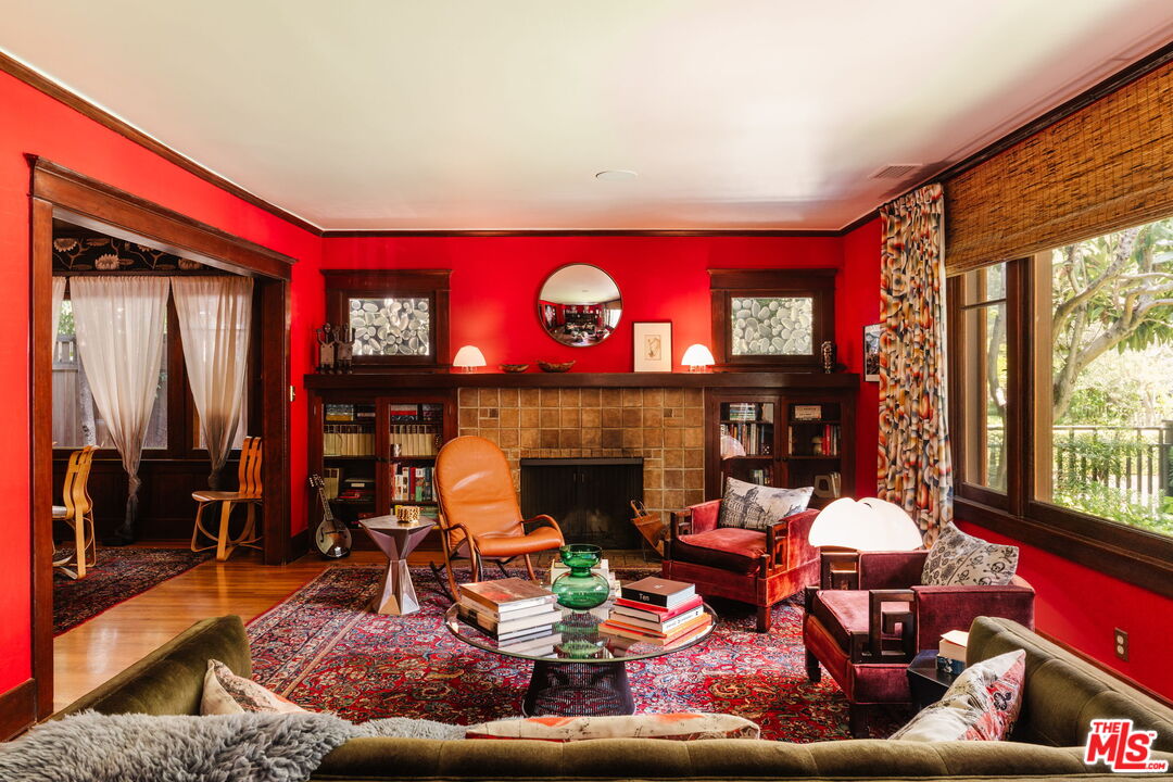 1951 Canyon Dr