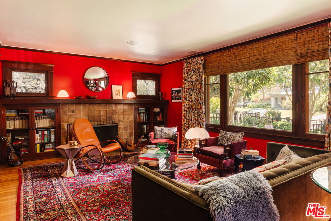 1951 Canyon Dr