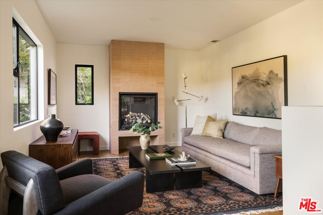 2246 Lyric Ave