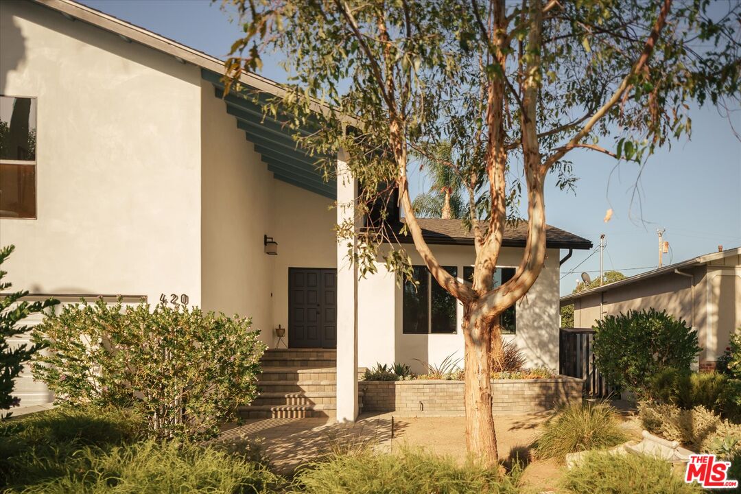 420 S Reese Pl
