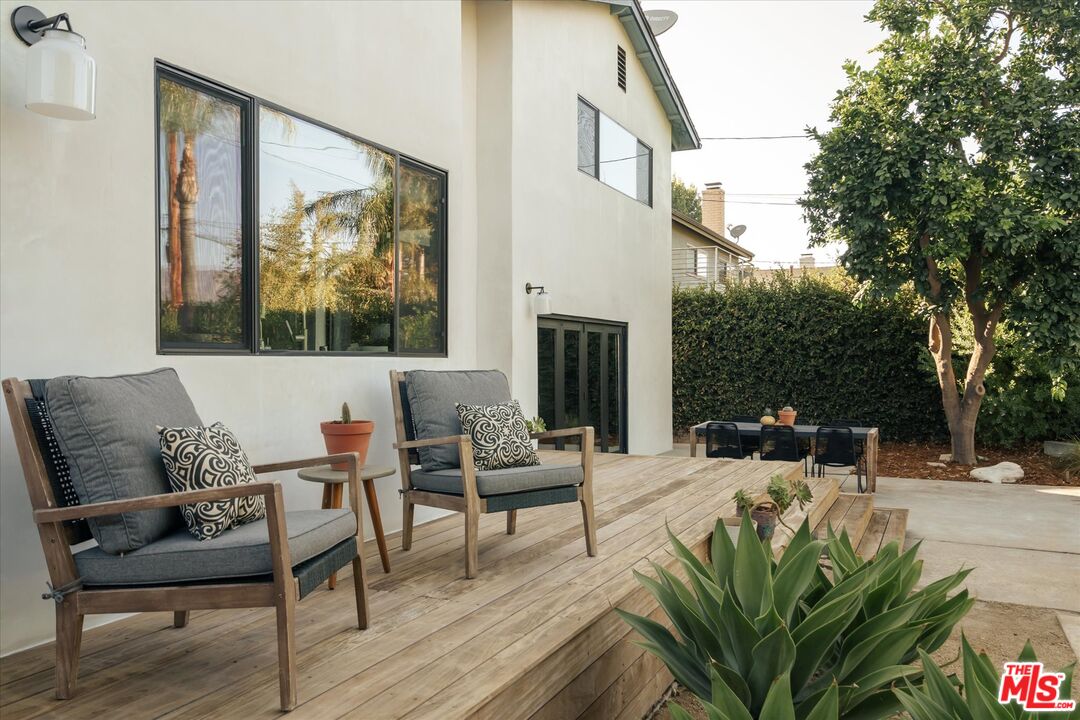420 S Reese Pl