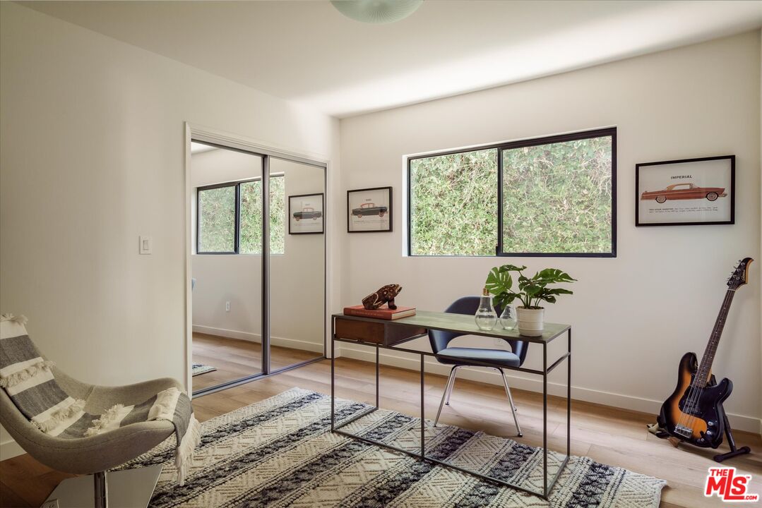 420 S Reese Pl