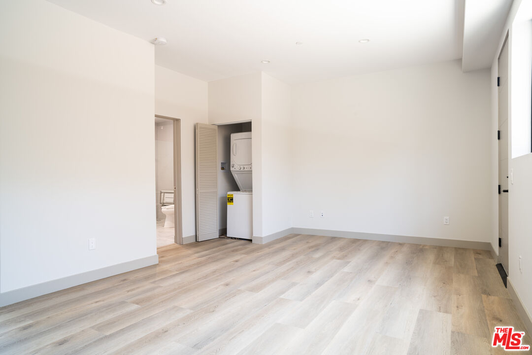 2223 Clifford St Unit: 104