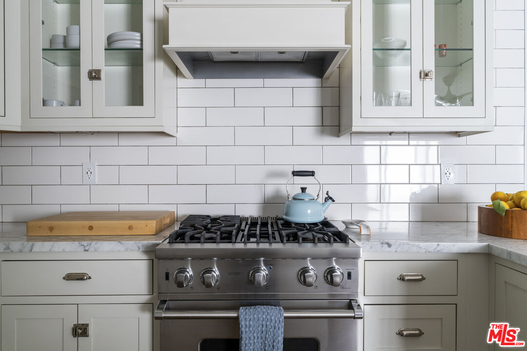 1929 Tamarind Ave Unit: 8