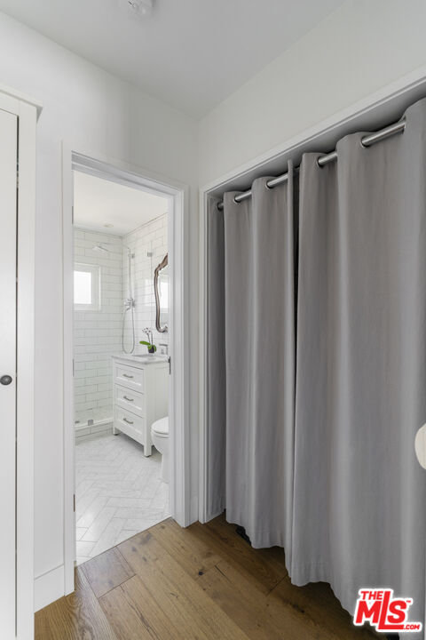 1929 Tamarind Ave Unit: 8