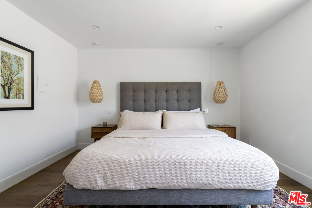 1929 Tamarind Ave Unit: 8