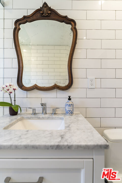1929 Tamarind Ave Unit: 8