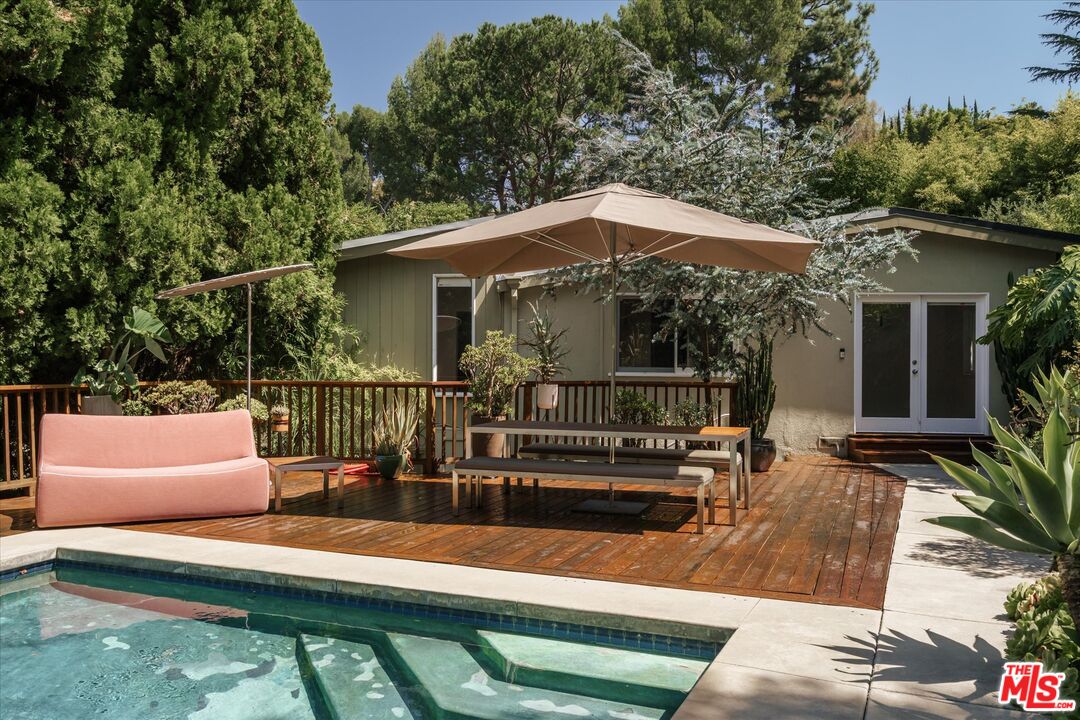2412 Canyon Oak Dr