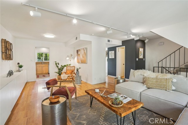2976 Avenel Terrace