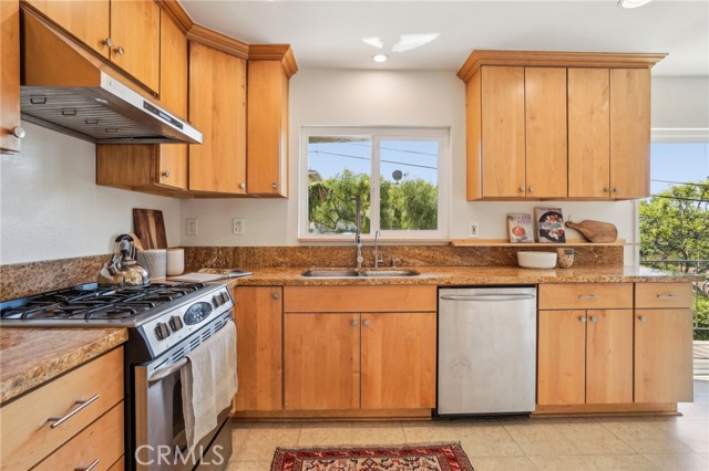 2976 Avenel Terrace