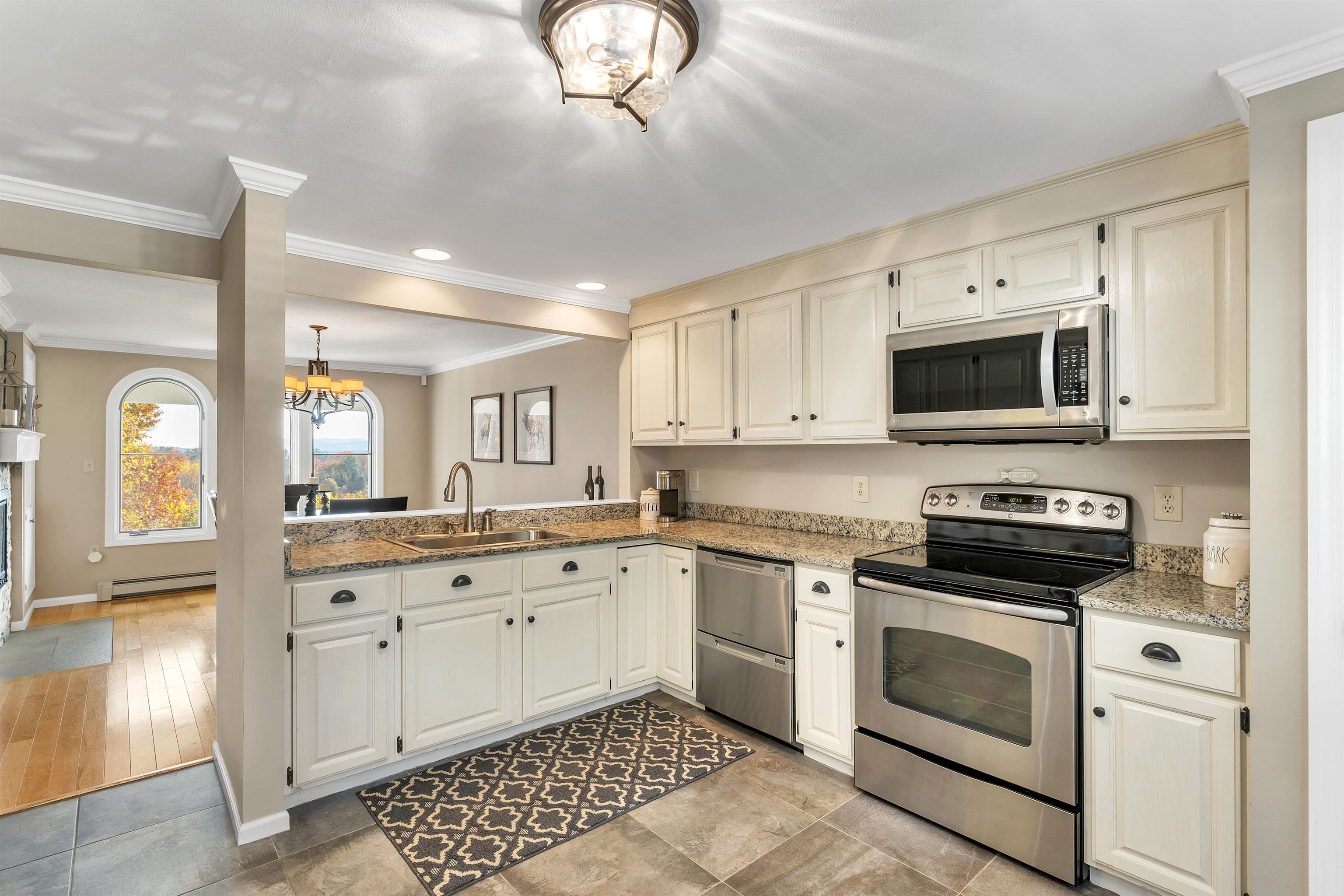 17 Hawk Ridge Road