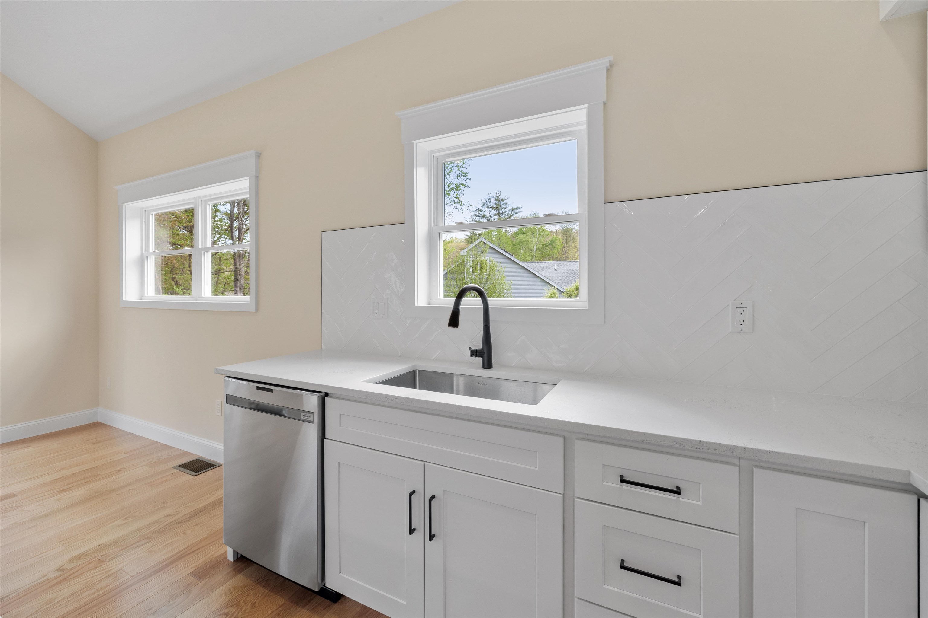 1480 Old North Main Street Unit: 27