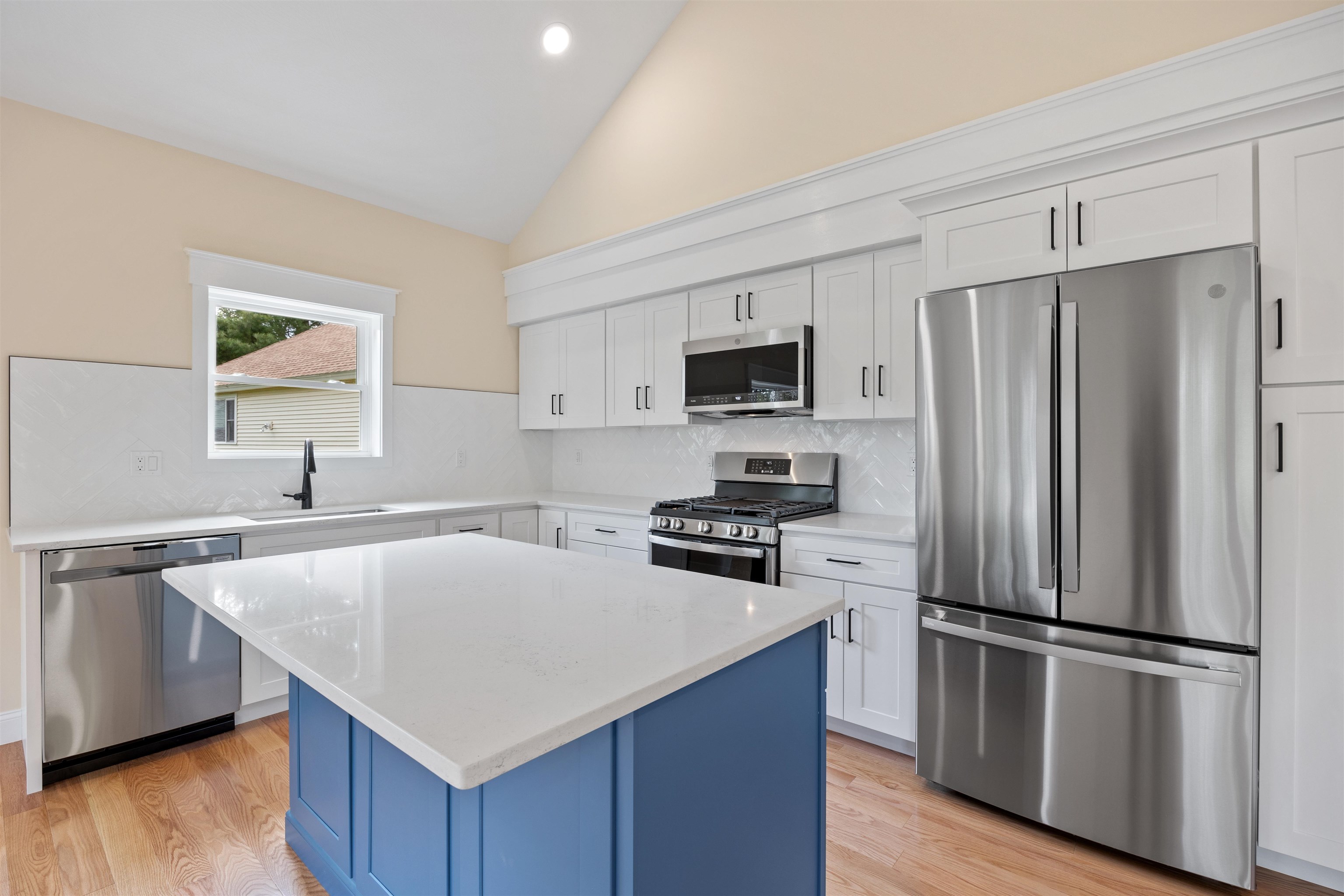 1480 Old North Main Street Unit: 27