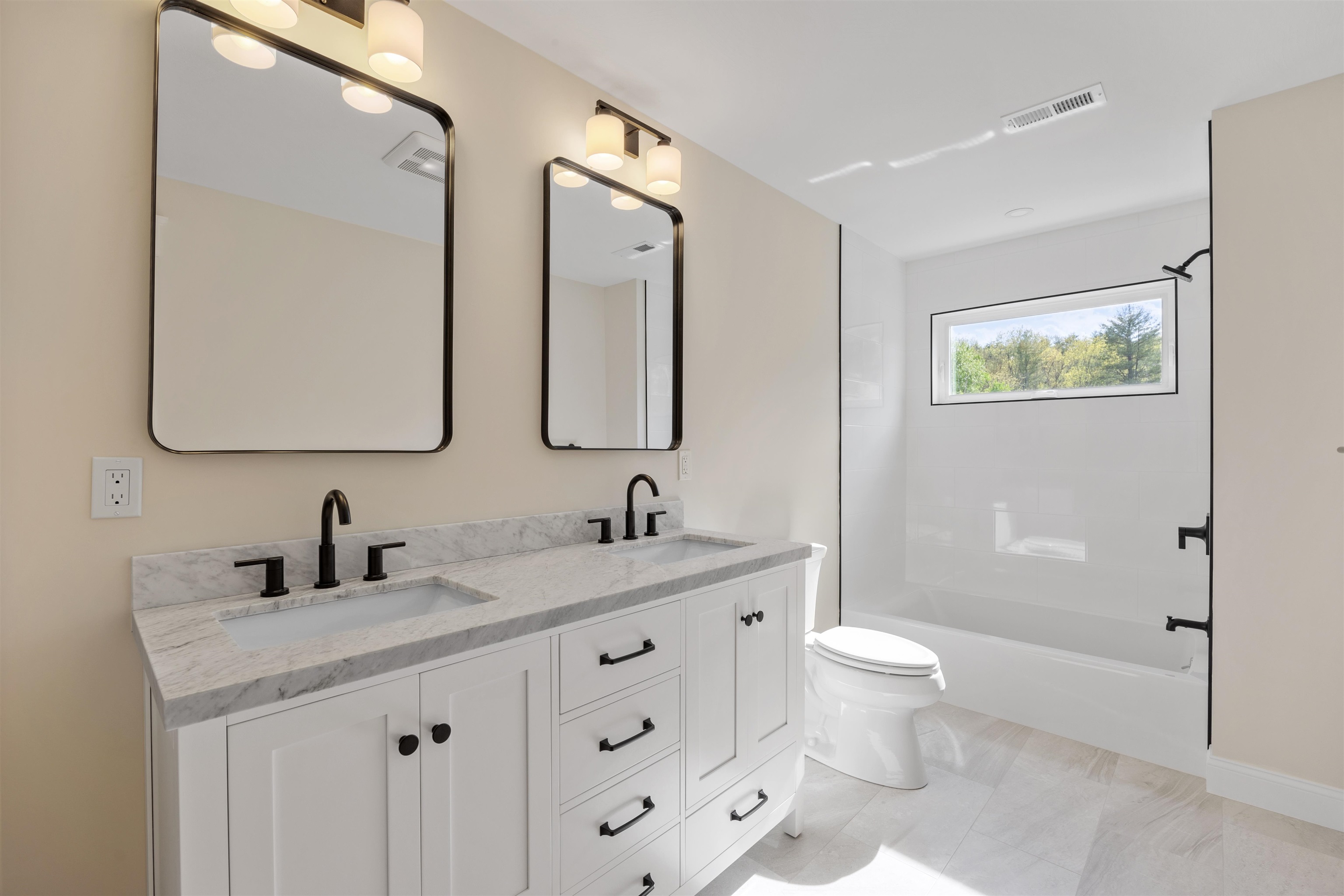 1480 Old North Main Street Unit: 27