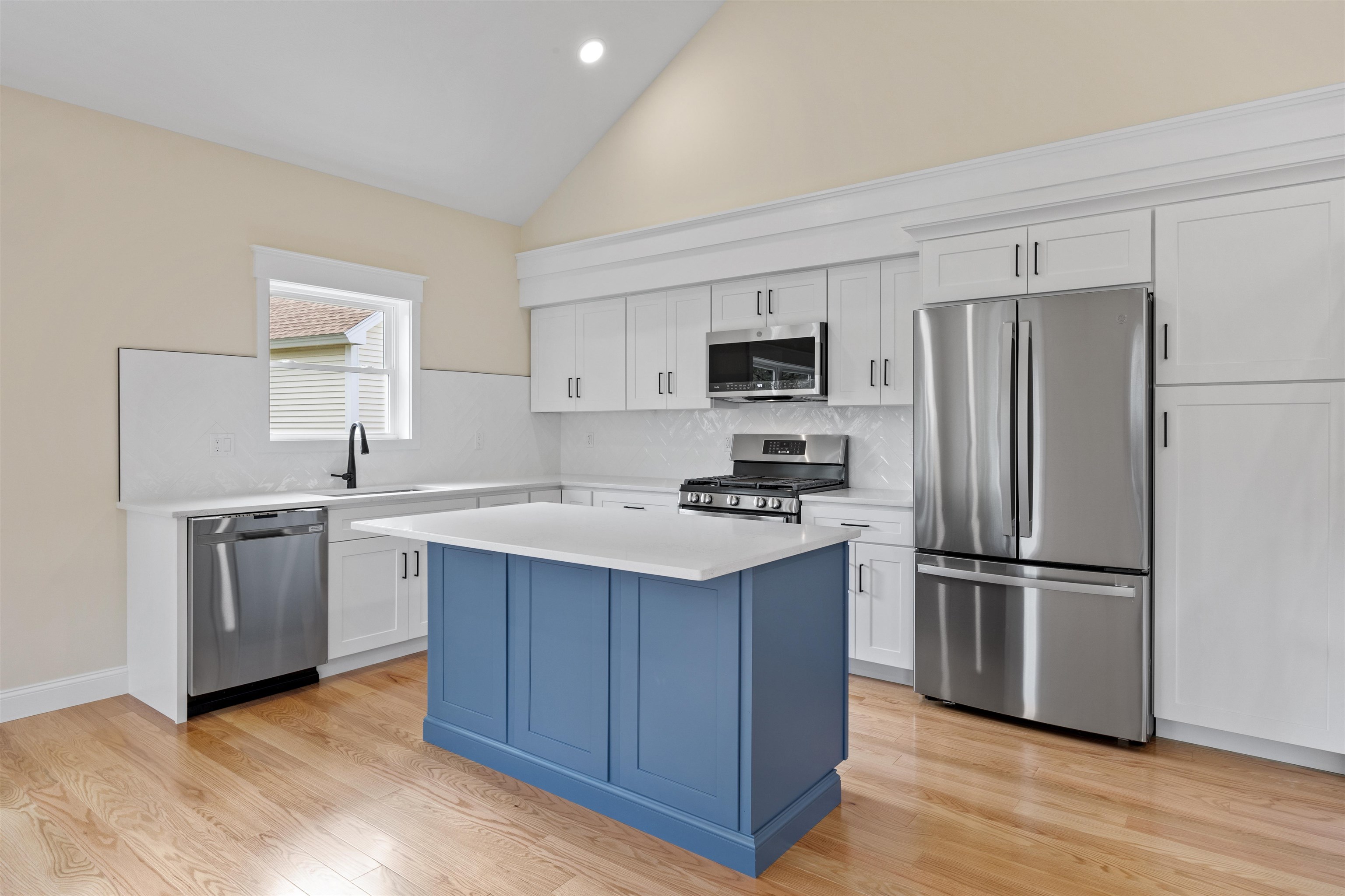 1480 Old North Main Street Unit: 27