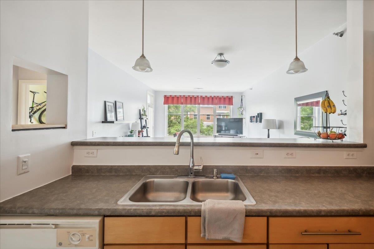 370 Farrell Street Unit: 217
