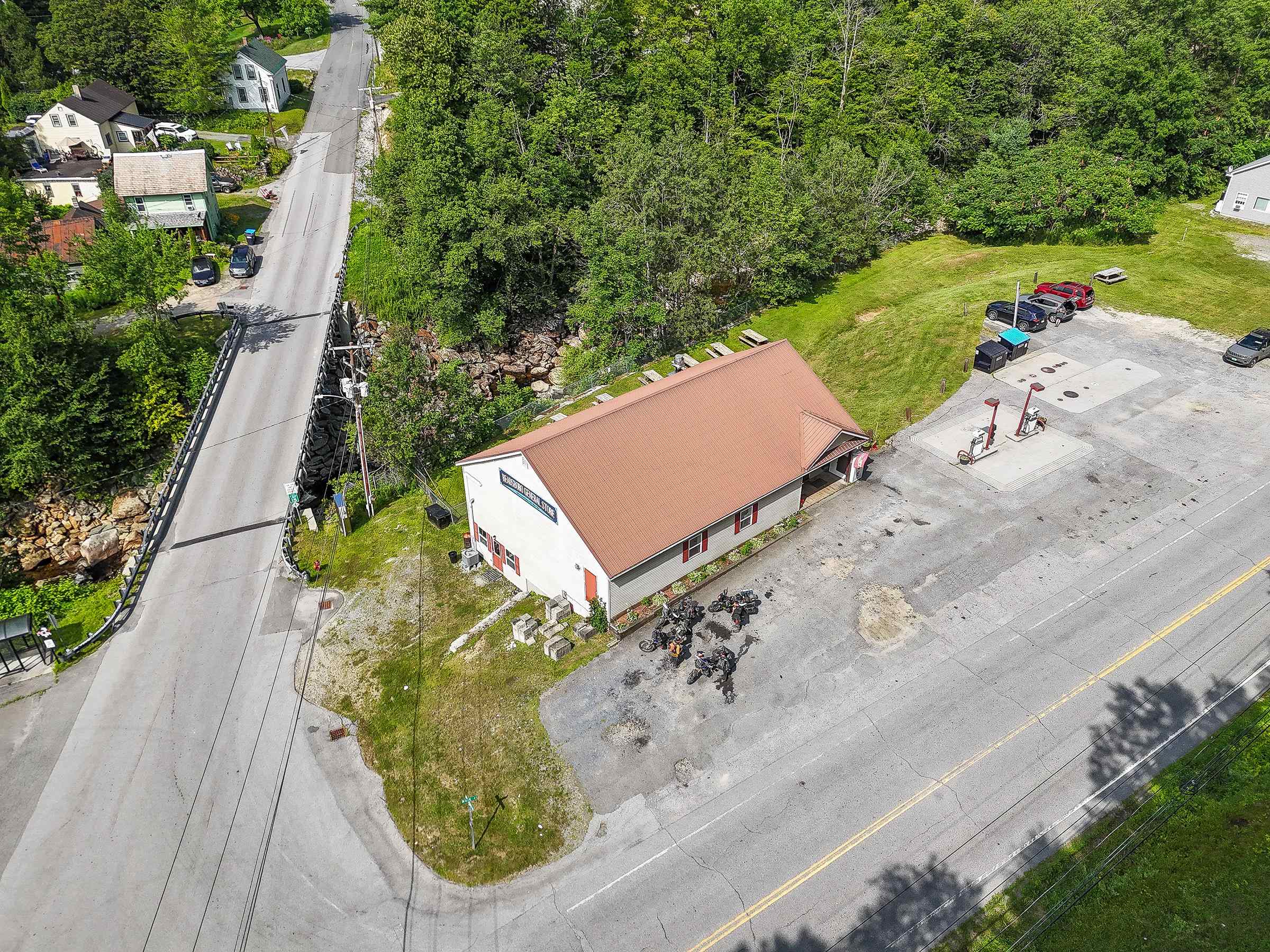 6828 Main Street