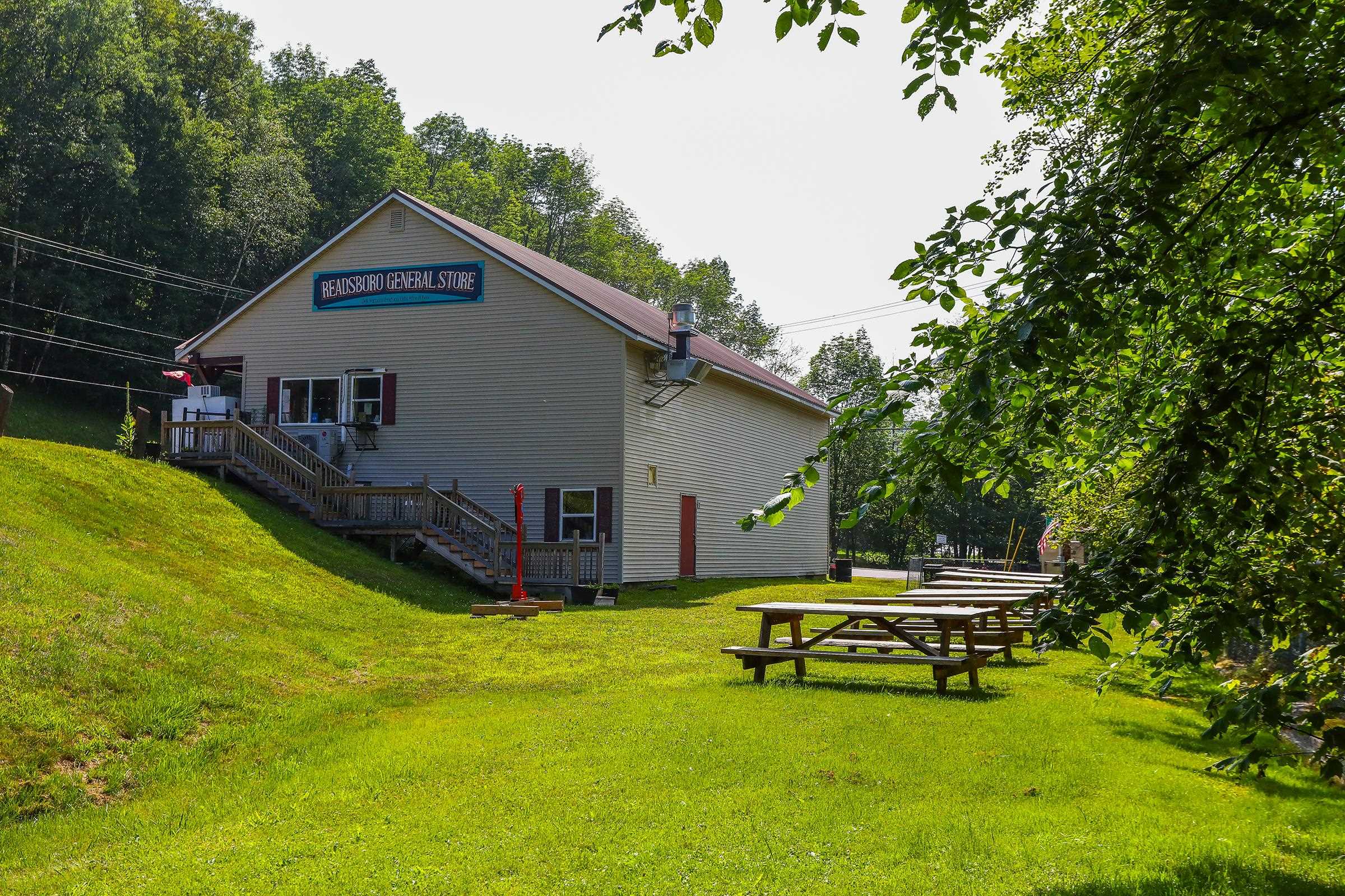 6828 Main Street