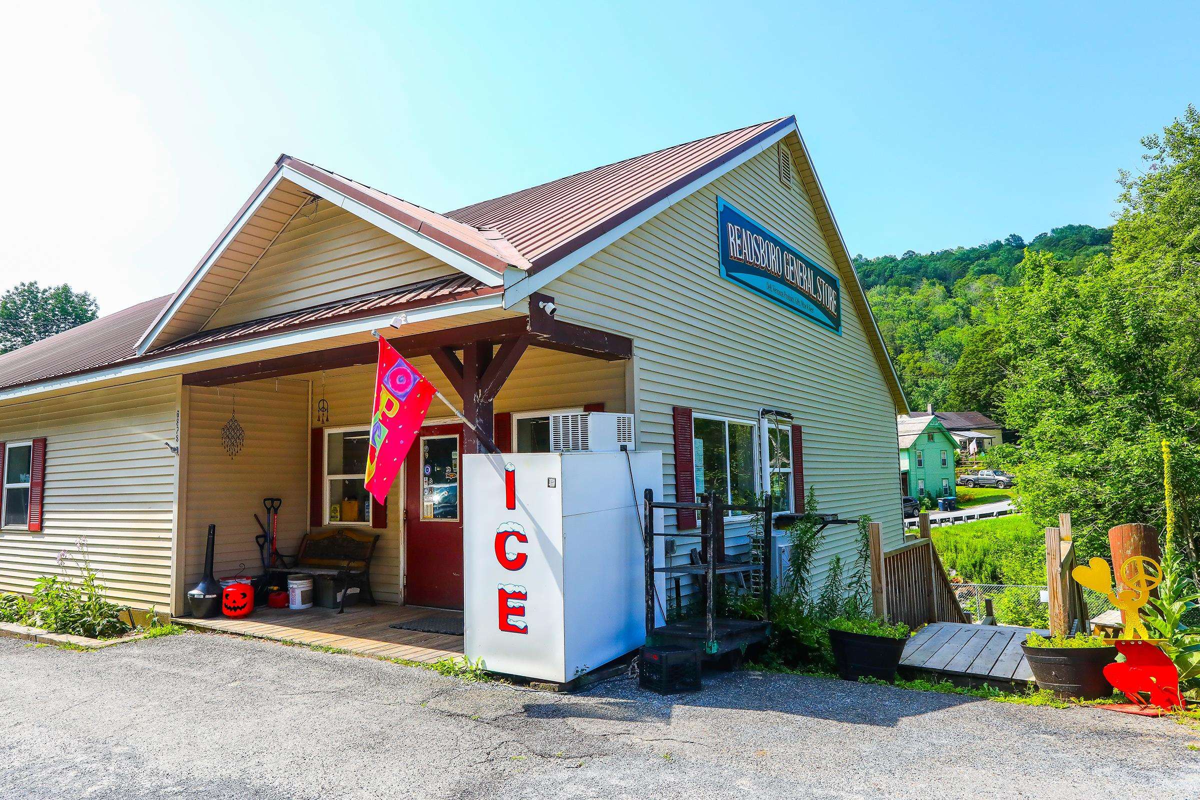 6828 Main Street