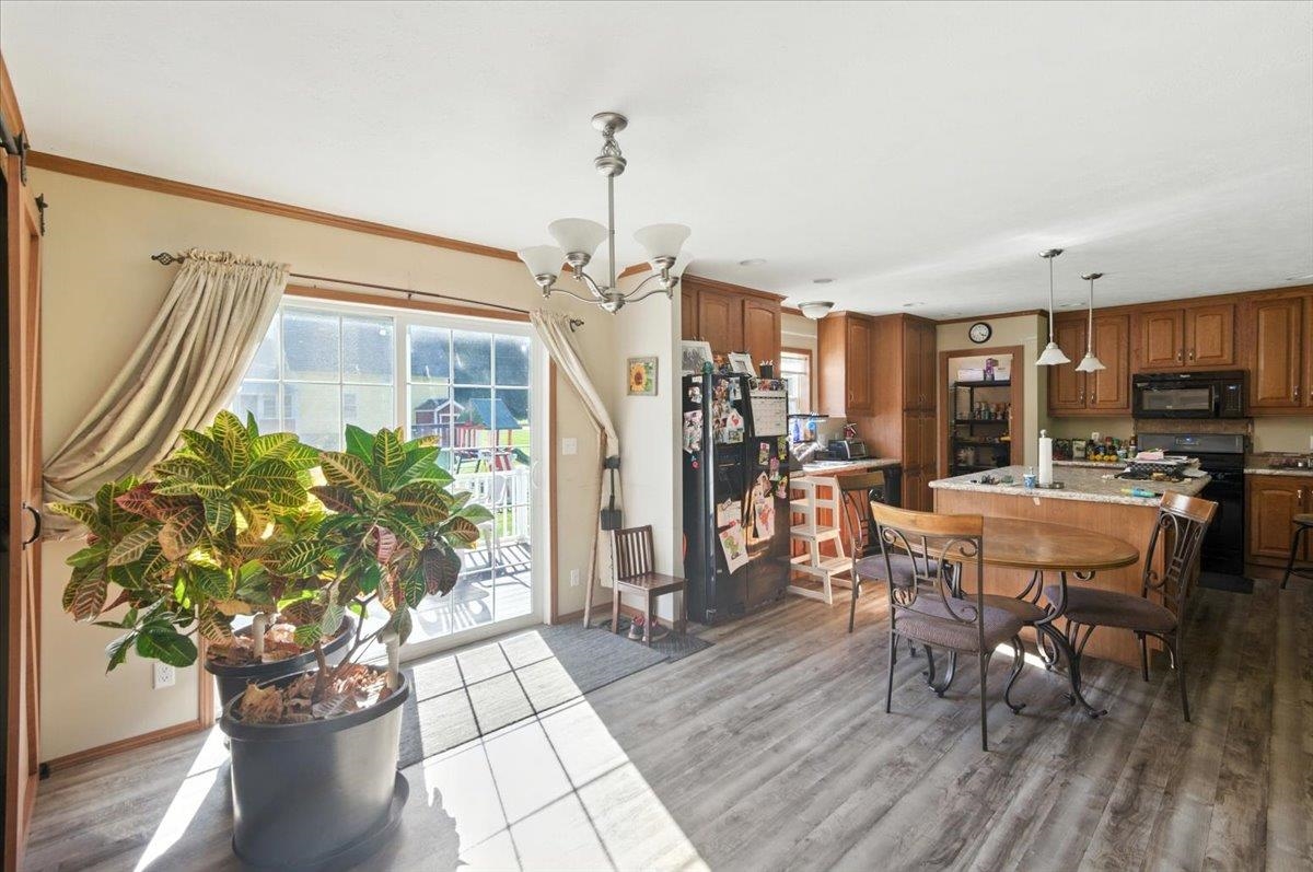 1433 N 116 Road Unit: B