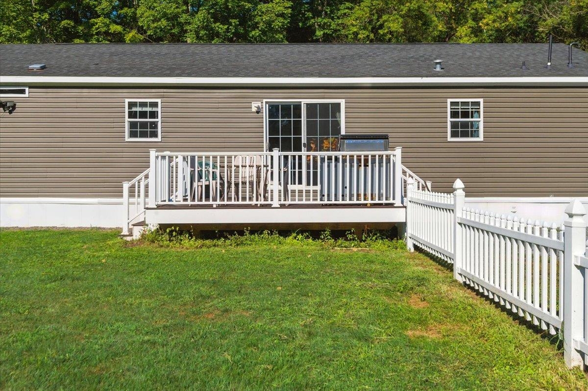 1433 N 116 Road Unit: B