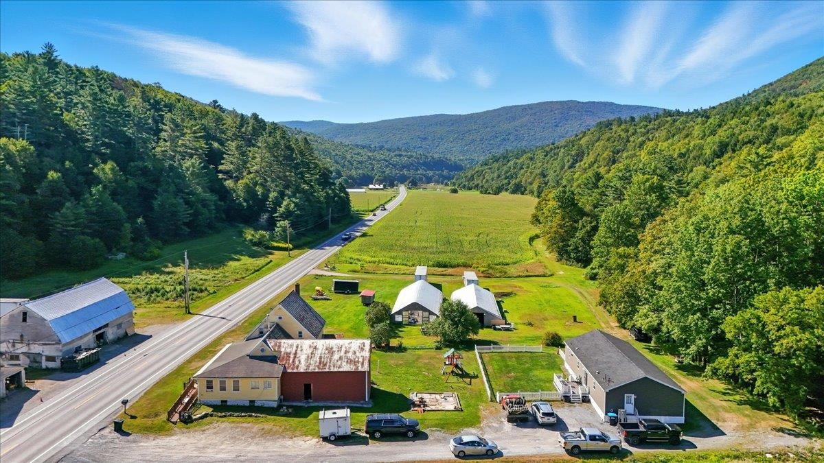 1433 N 116 Road Unit: B