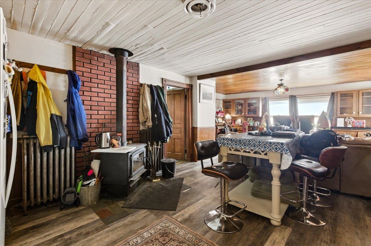 1433 N 116 Road Unit: B