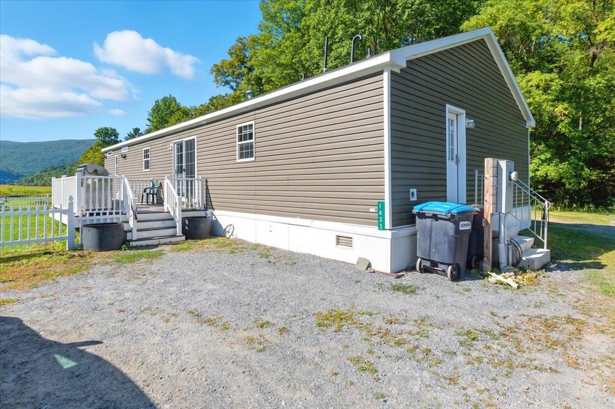 1433 N 116 Road Unit: B