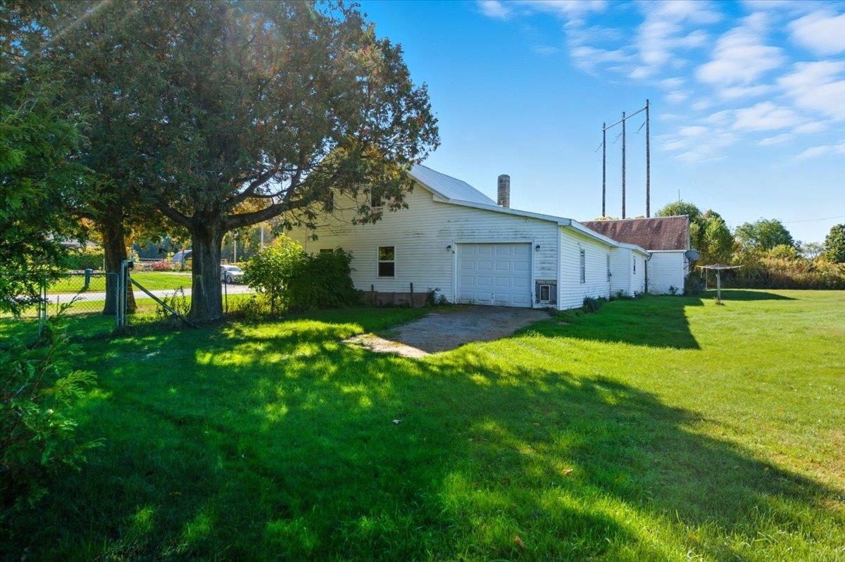 455 Hardwood Hill