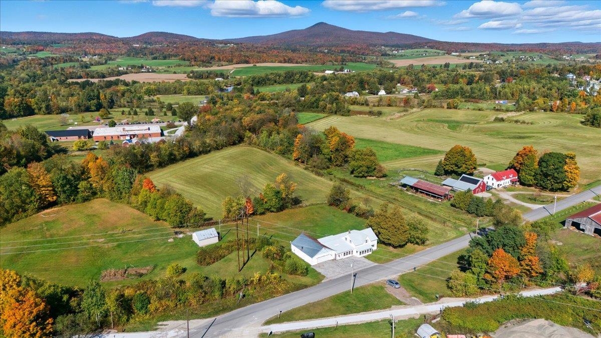 455 Hardwood Hill
