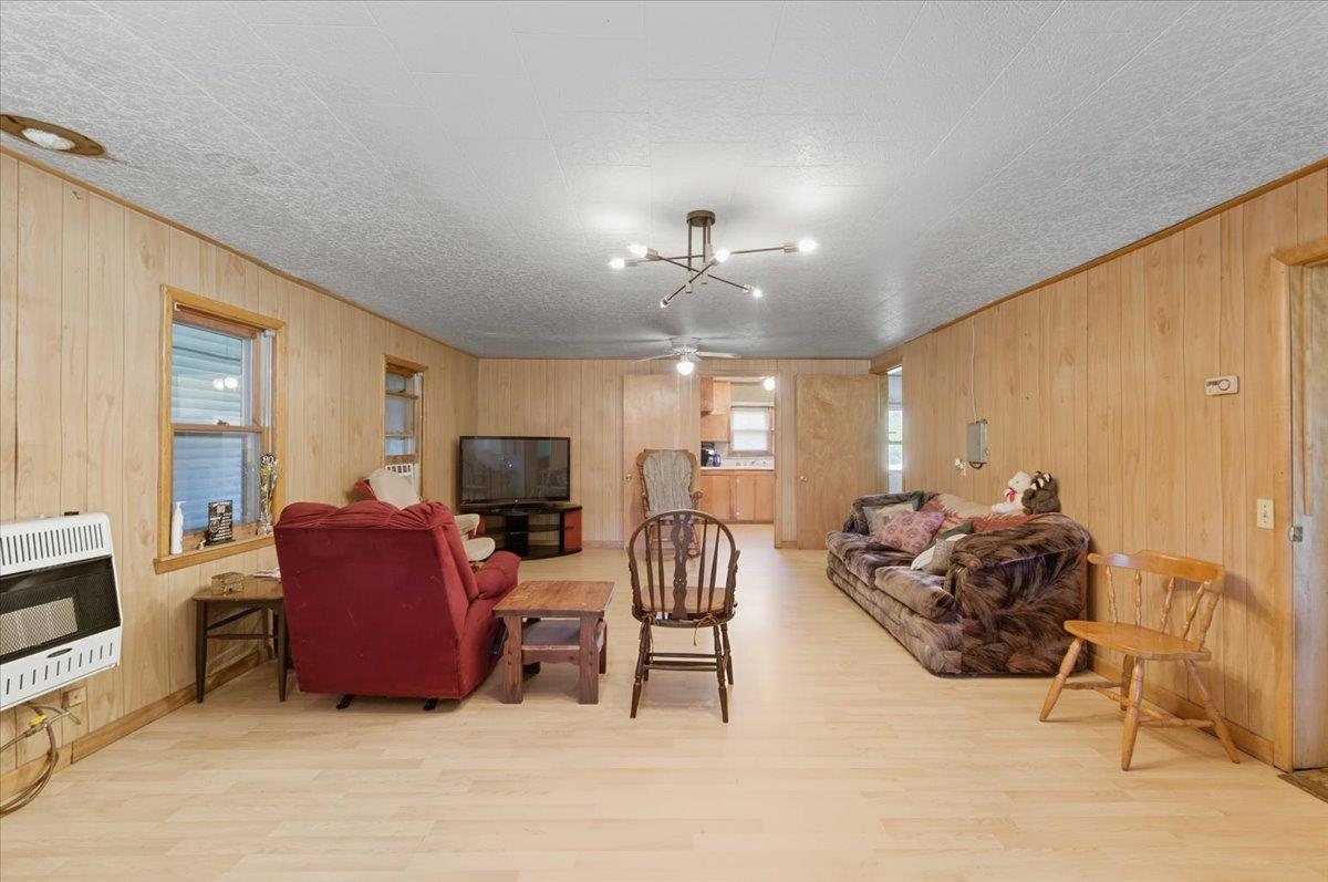 455 Hardwood Hill