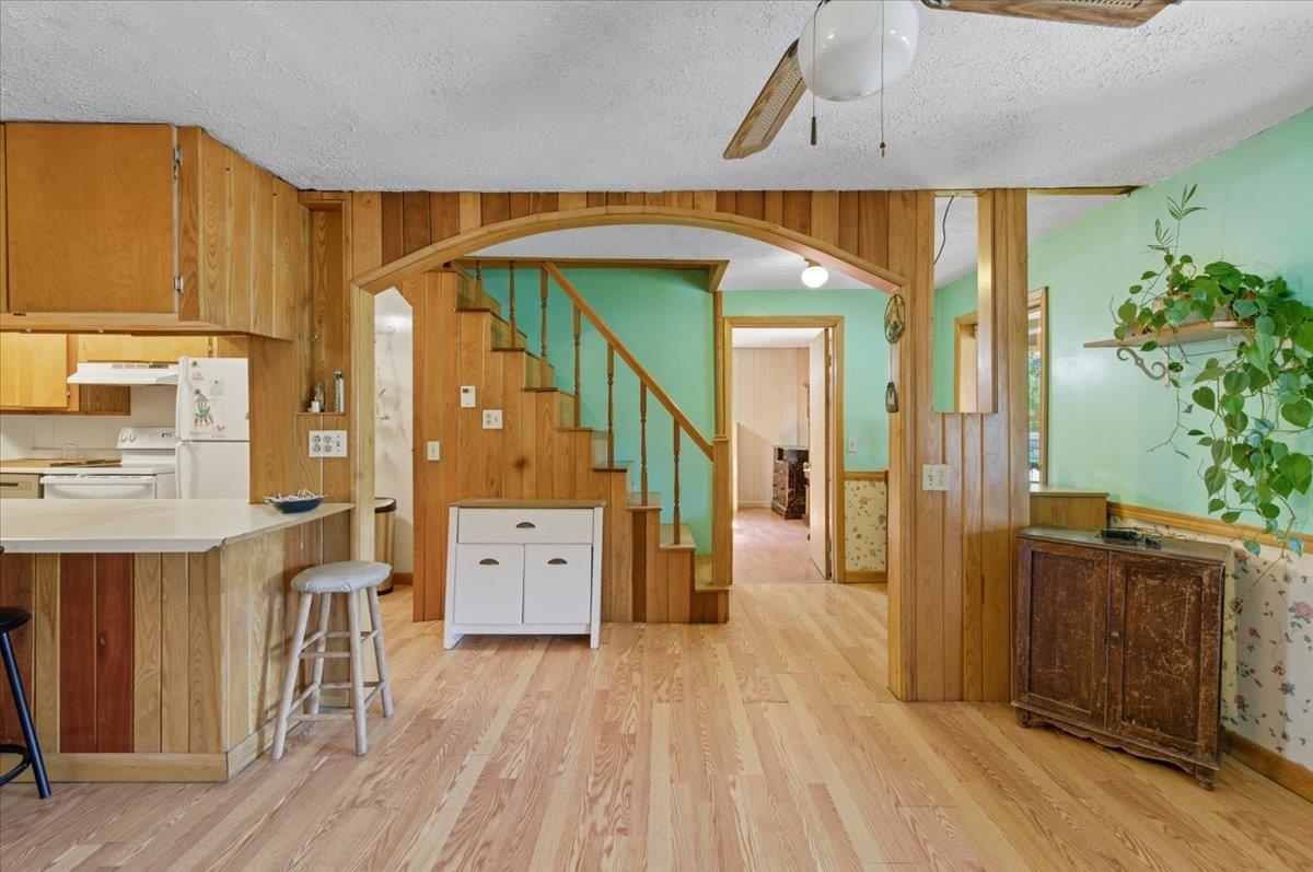 455 Hardwood Hill